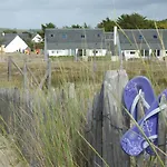 Vvf Les Plages De Guerande ホリデーパーク 3*