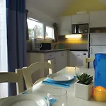 Vvf Les Plages De Guerande ホリデーパーク 3*