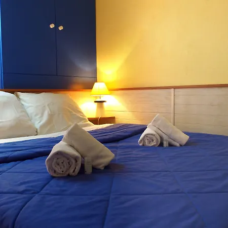 Vvf Les Plages De Guerande ホリデーパーク 3*